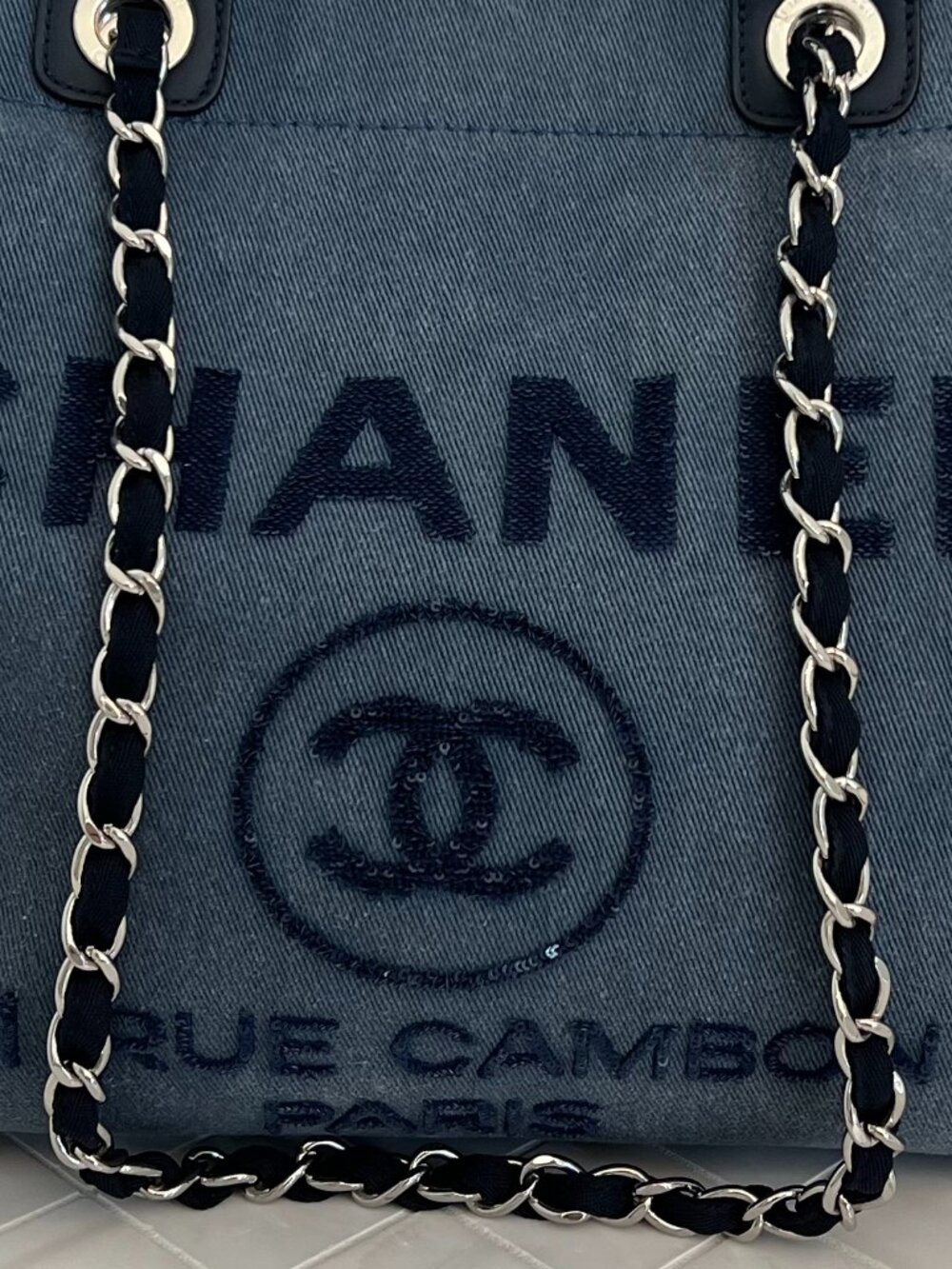 Chanel Blue Sequins canvas tote  Deauville large size - Picture 3 of 17